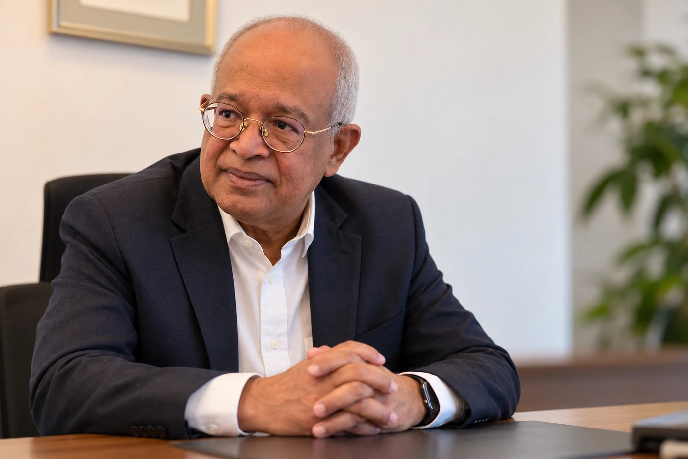 Portrait of Dr. Vijaendreh Subramaniam